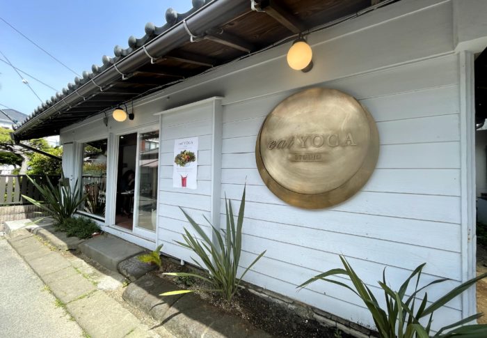 ビーチヨガ＆ヘルシーカフェ